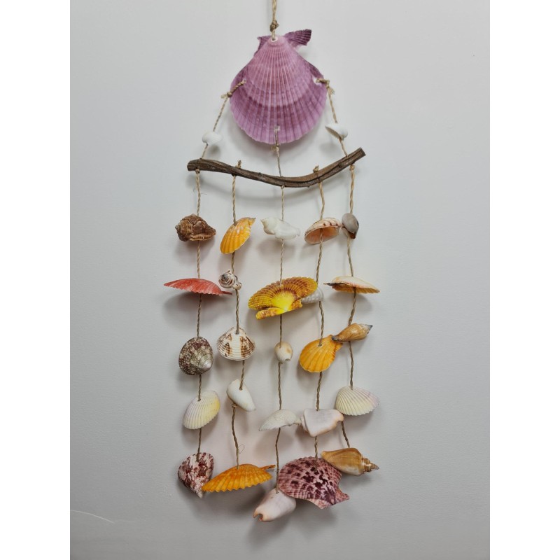 Clam Shell Hanger